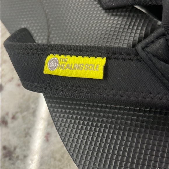 The Healing  Sole- Black Sandals - Picture 9 of 10